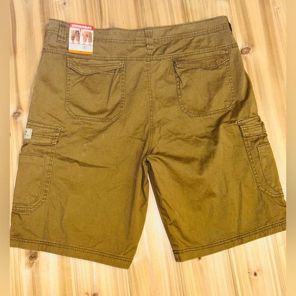 NEW UNIONBAY Mens Midweight Flex Waist Cargo Shorts Chestnut, 42 NWT - Picture 10 of 16